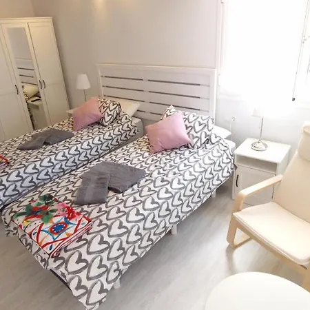 Casa Geminis, Relax, Sol Y Jacuzzi Holiday home *